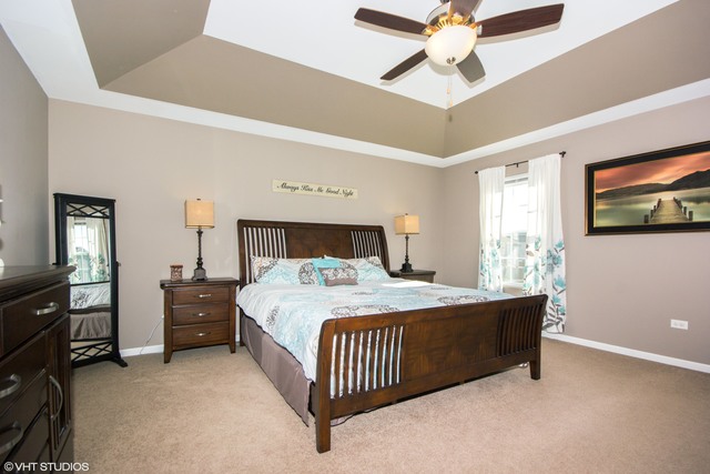 801 Maplewood Dr, Minooka, IL 60447 photo 11