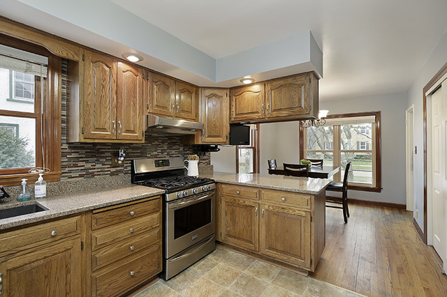 2114 Illinois Rd, Northbrook, IL 60062 photo 4