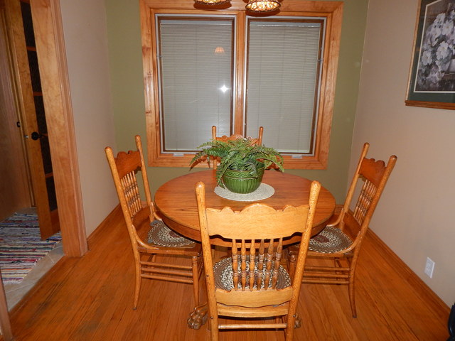 115 Beveridge Ave, Ottawa, IL 61350 photo 4