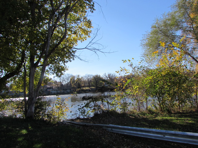 571 S 5th Ave, Kankakee, IL 60901 photo 3