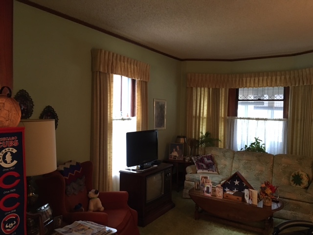 819 5th St, Aurora, IL 60505 photo 3