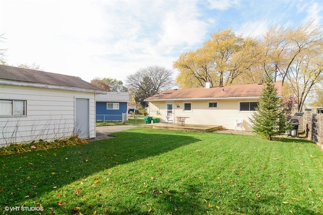 271 Albert Ter, Wheeling, IL 60090 photo 9