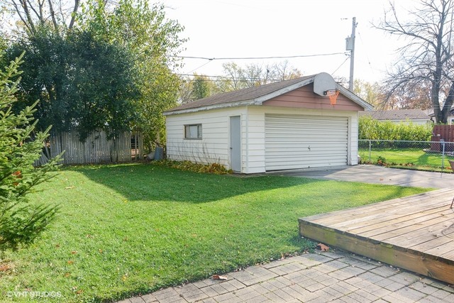 271 Albert Ter, Wheeling, IL 60090 photo 10