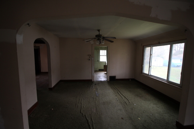 411 David Ave, Joliet, IL 60433 photo 4