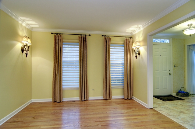 1650 Stonebridge Trl, Wheaton, IL 60189 photo 8