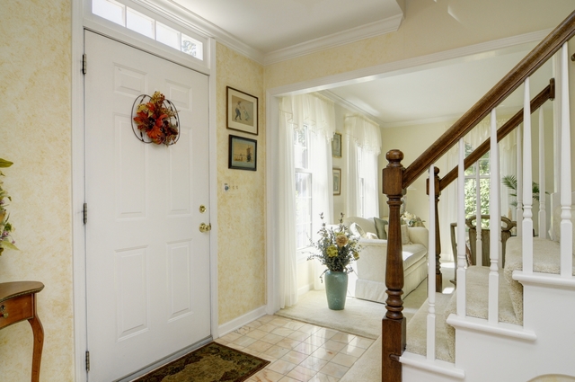 1650 Stonebridge Trl, Wheaton, IL 60189 photo 3