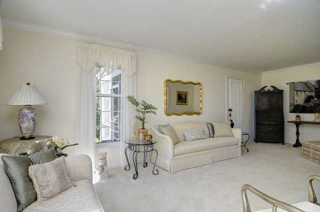 1650 Stonebridge Trl, Wheaton, IL 60189 photo 4
