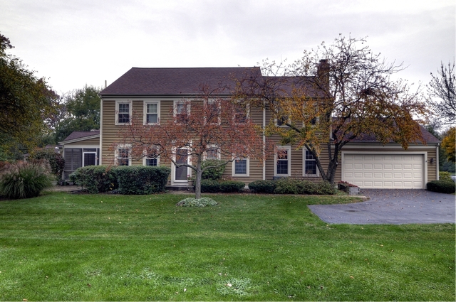 1650 Stonebridge Trl, Wheaton, IL 60189 photo 1