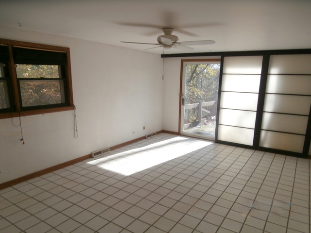 8695 Circle Dr, Brookfield, IL 60513 photo 4