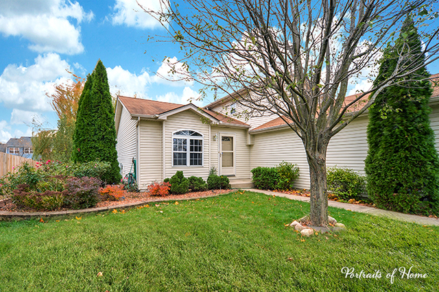 5210 Meadowbrook St, Plainfield, IL 60586 photo 2