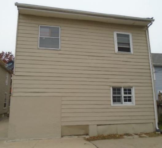 939 E Benton St, Aurora, IL 60505 photo 2