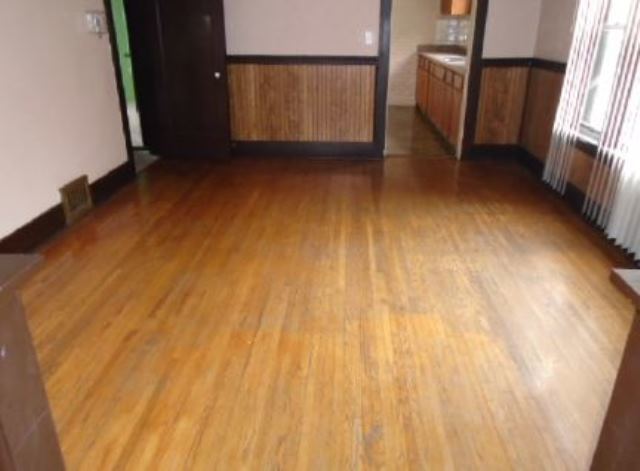 939 E Benton St, Aurora, IL 60505 photo 8