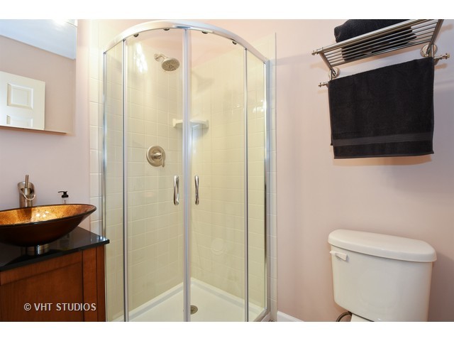 1110 Hassell Rd, Hoffman Estates, IL 60169 photo 15