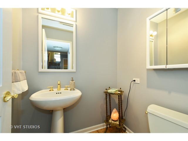 1110 Hassell Rd, Hoffman Estates, IL 60169 photo 16