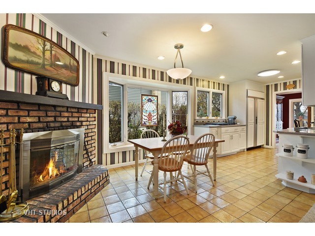 1110 Hassell Rd, Hoffman Estates, IL 60169 photo 6