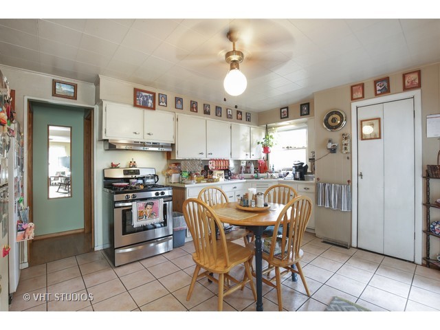 5 Johnson St, East Dundee, IL 60118 photo 4