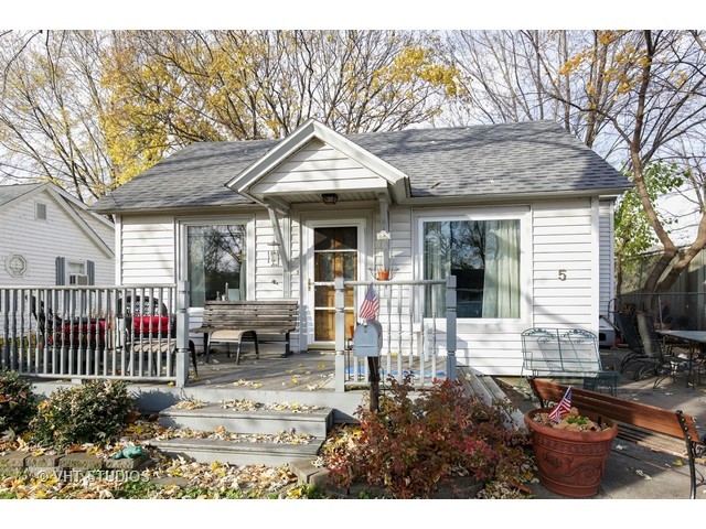 5 Johnson St, East Dundee, IL 60118 photo 1