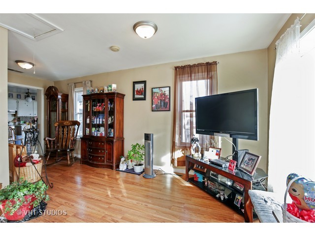 5 Johnson St, East Dundee, IL 60118 photo 3