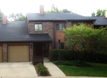 665 Waverly Dr #B, Elgin, IL 60120 photo 1
