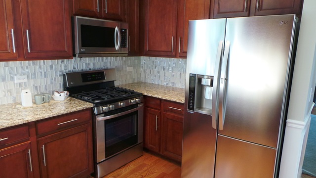2159 W Silverleaf Ln, Addison, IL 60101 photo 8