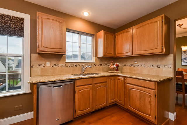 6245 Eagle Ridge Dr, Gurnee, IL 60031 photo 7