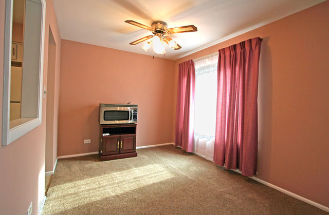 1710 Robin Walk #D, Hoffman Estates, IL 60169 photo 8