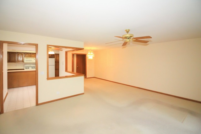 1600 E Thacker St #711, Des Plaines, IL 60016 photo 4