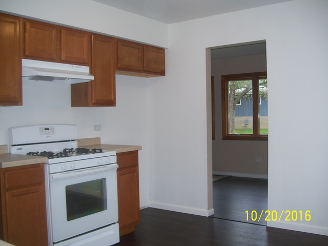 321 Todd St, Park Forest, IL 60466 photo 4