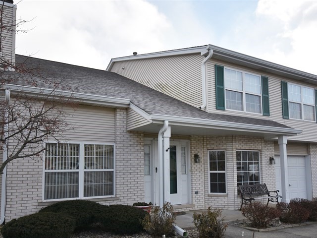 1436 Root St, Crest Hill, IL 60435 photo 2