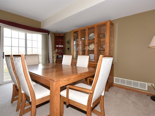 1436 Root St, Crest Hill, IL 60435 photo 8