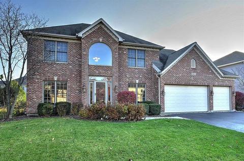 3824 Grassmere Rd, Naperville, IL 60564 photo 1