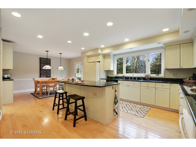 21585 N Sylvander Dr, Deer Park, IL 60010 photo 5