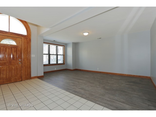 548 N Artesian Ave, Chicago, IL 60612 photo 3