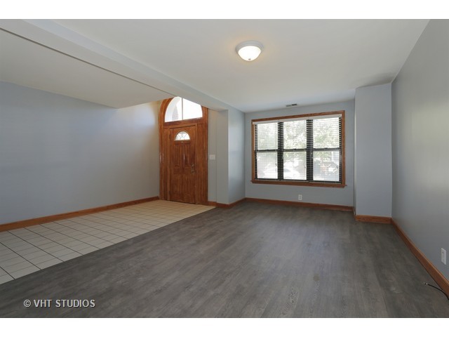 548 N Artesian Ave, Chicago, IL 60612 photo 2