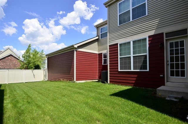 294 Longview Dr, Elgin, IL 60124 photo 20