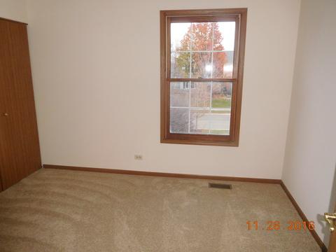 850 Mayfair Ln, Algonquin, IL 60102 photo 10