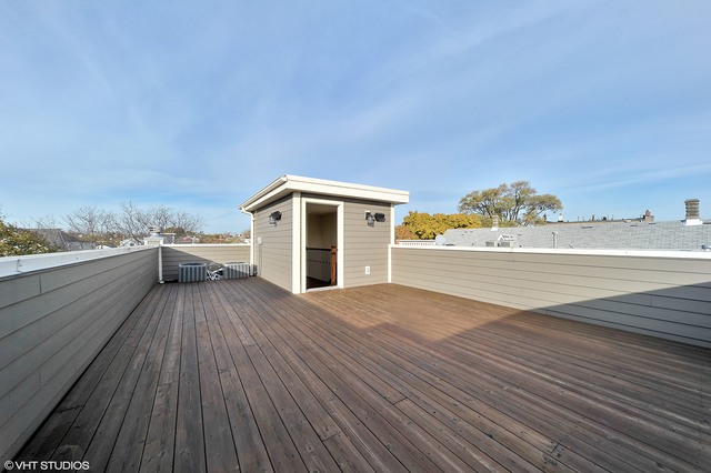 1225 W Wellington Ave, Chicago, IL 60657 photo 19