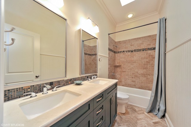 1225 W Wellington Ave, Chicago, IL 60657 photo 15