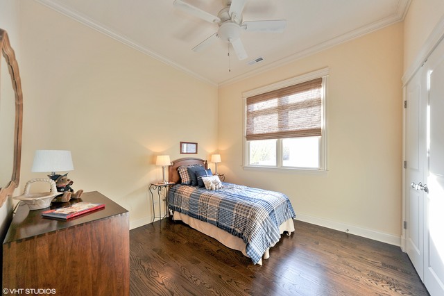 1225 W Wellington Ave, Chicago, IL 60657 photo 14