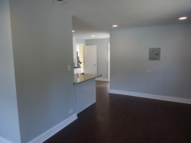 959 N Norman Ln, Wheeling, IL 60090 photo 5