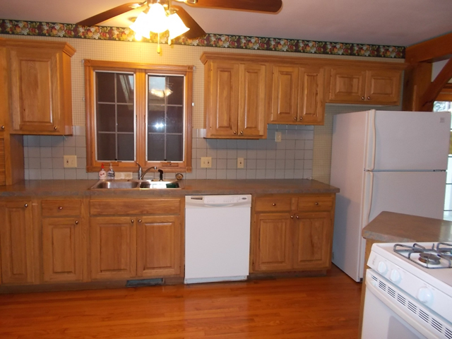 225 W 6th St, Spring Valley, IL 61362 photo 6