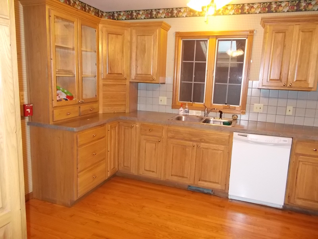 225 W 6th St, Spring Valley, IL 61362 photo 7