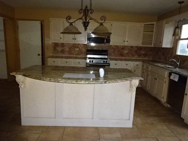 2007 Mystic Dr, Plainfield, IL 60586 photo 4