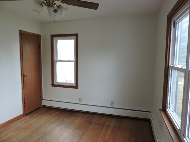 555 S Alma Ave, Kankakee, IL 60901 photo 4