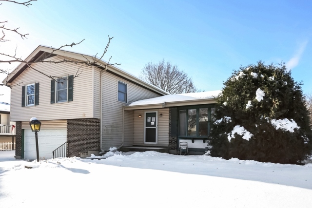 724 N Walnut St, Itasca, IL 60143 photo 4