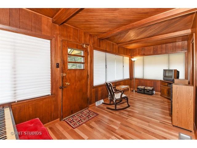 372 Blackhawk Rd, Riverside, IL 60546 photo 9