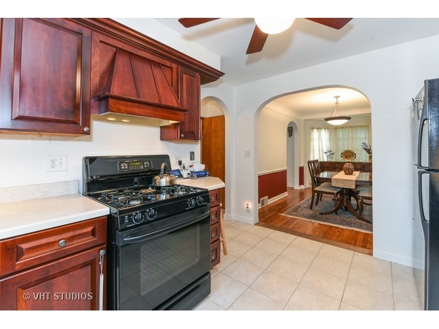 372 Blackhawk Rd, Riverside, IL 60546 photo 7