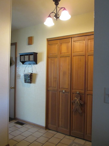 1032 Devonshire Ave, Naperville, IL 60540 photo 2