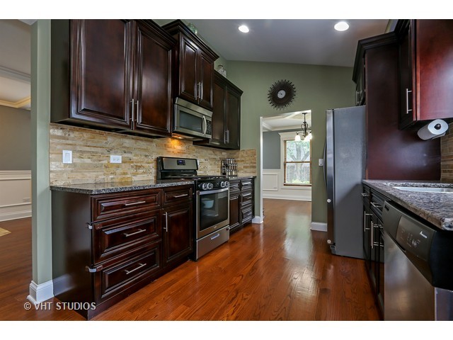 1983 Shetland Dr, Wheaton, IL 60189 photo 4