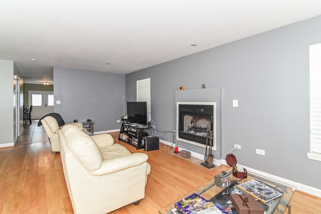35 E 120th Pl, Chicago, IL 60628 photo 6